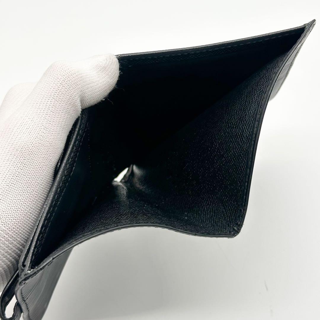 ルイヴィトン ポルトビエ カルトクレディ コンパクト エピ ブラック 二つ折り