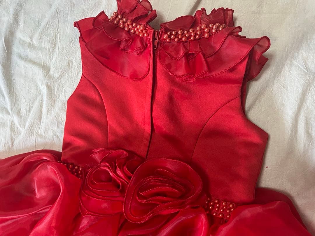 美品、赤いフリルフォーマルドレス