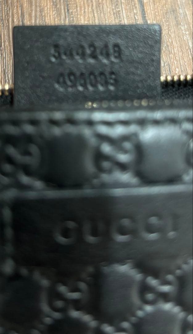 最終！早いもの勝ち美品　GUCCI キーリング付き  カードケース 財布