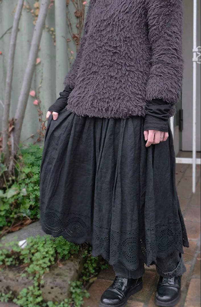 リゼッタ　ロシェル　リネン　カットワークレーススカート ブラック(ノワール)