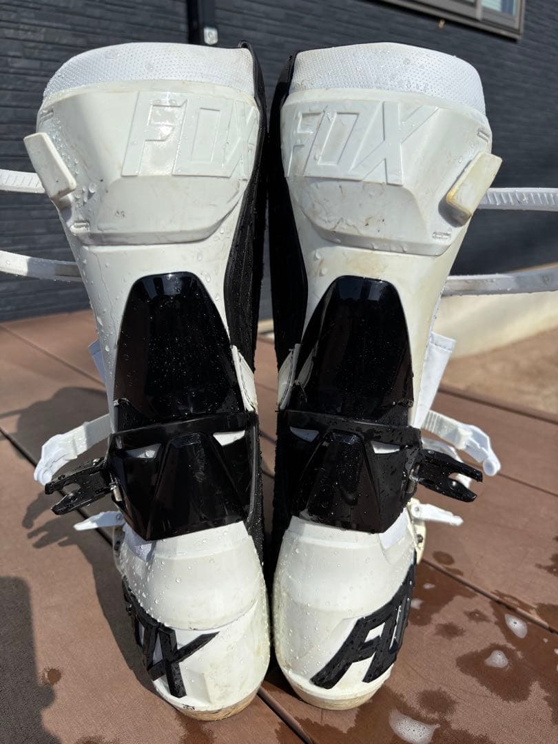 FOX 180 バイクブーツ ホワイト/ブラック