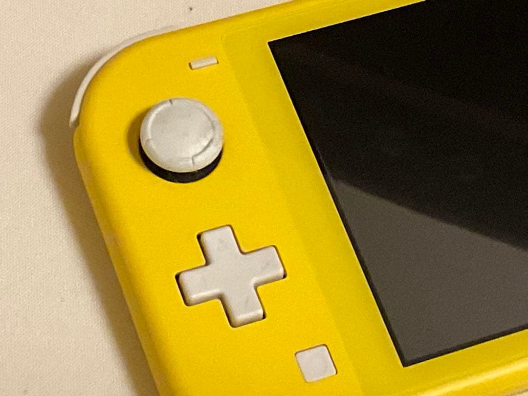 Nintendo Switch Lite イエロー　動作品　本体　充電器付き