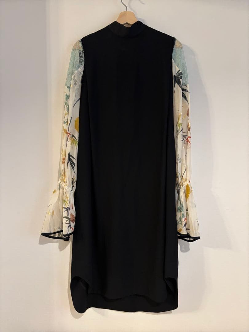 マメクロゴウチ　かりんドレス　ワンピース