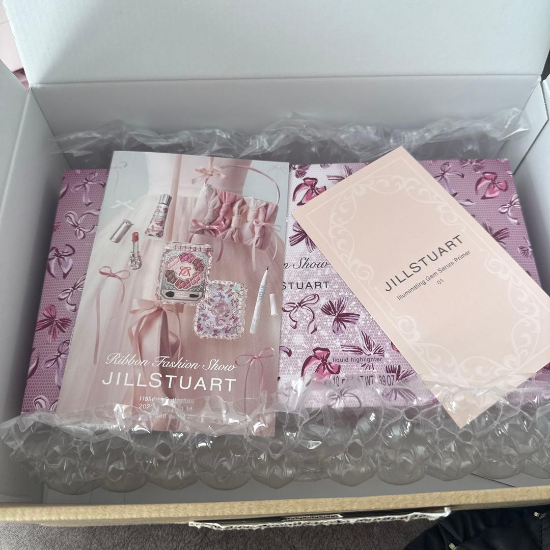 ジルスチュアート　クリスマスコフレ　ホリデー　新品未使用