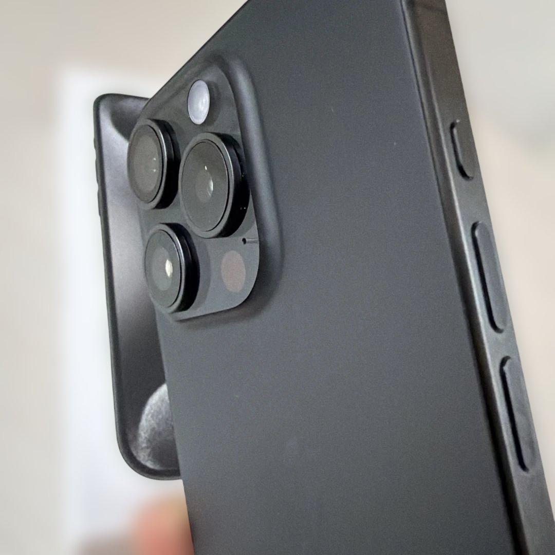 iPhone15Pro ブラックチタニウム128GB SIMフリー