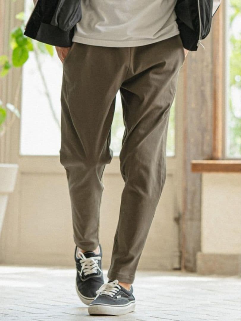 CAMBIO サルエルテーパードパンツ オリーブ色