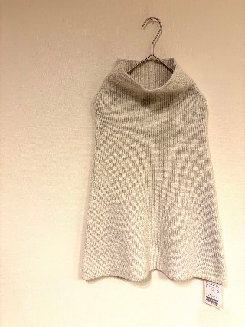 新品　AP STUDIO　リブニットケープ　ホワイト　スヌード