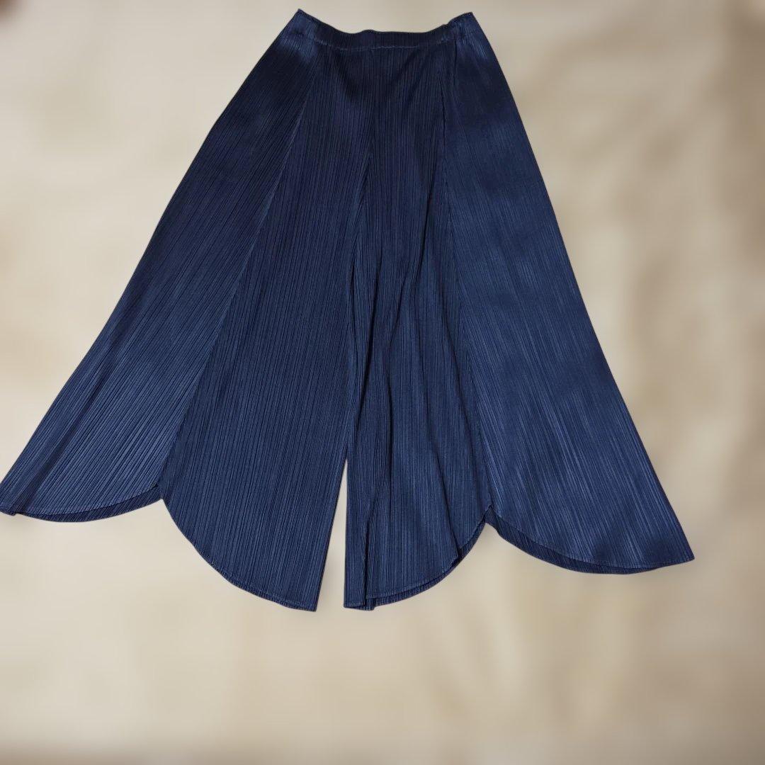 PLEATS PLEASE ネイビー ワイドパンツ