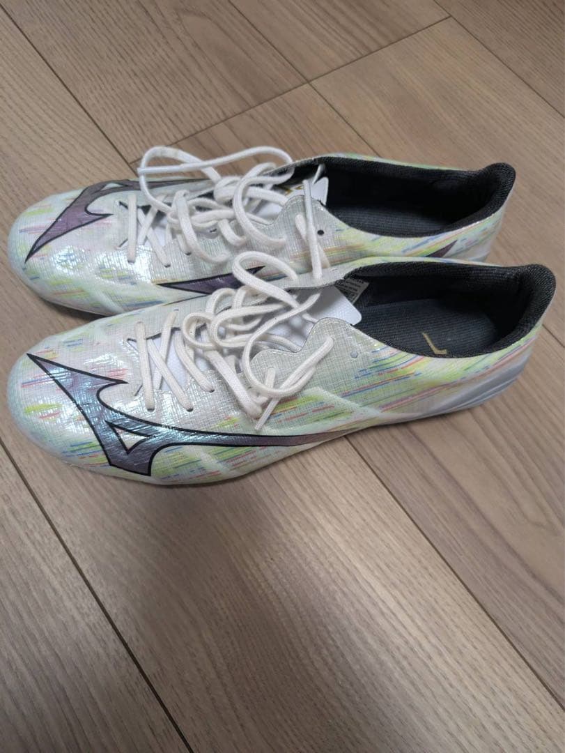 Mizuno Alpha サッカーシューズ ホワイト・マルチカラー25.5