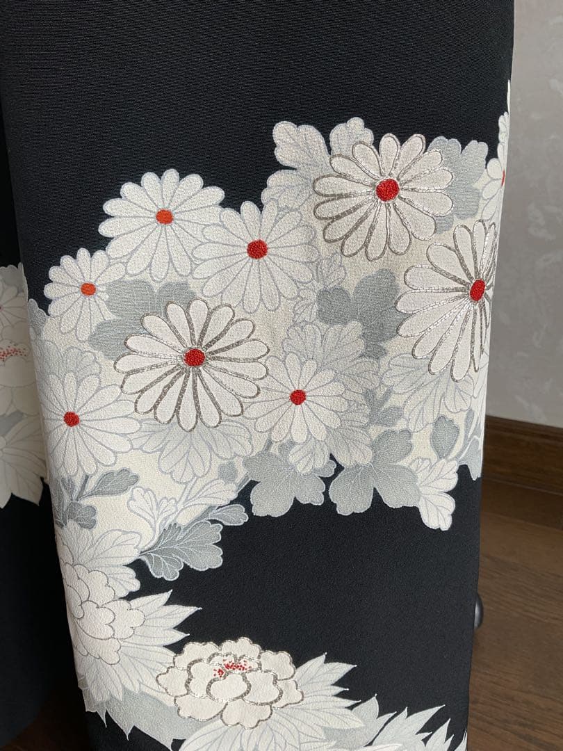 着物リメイクワンピース　　黒留袖からロングワンピース