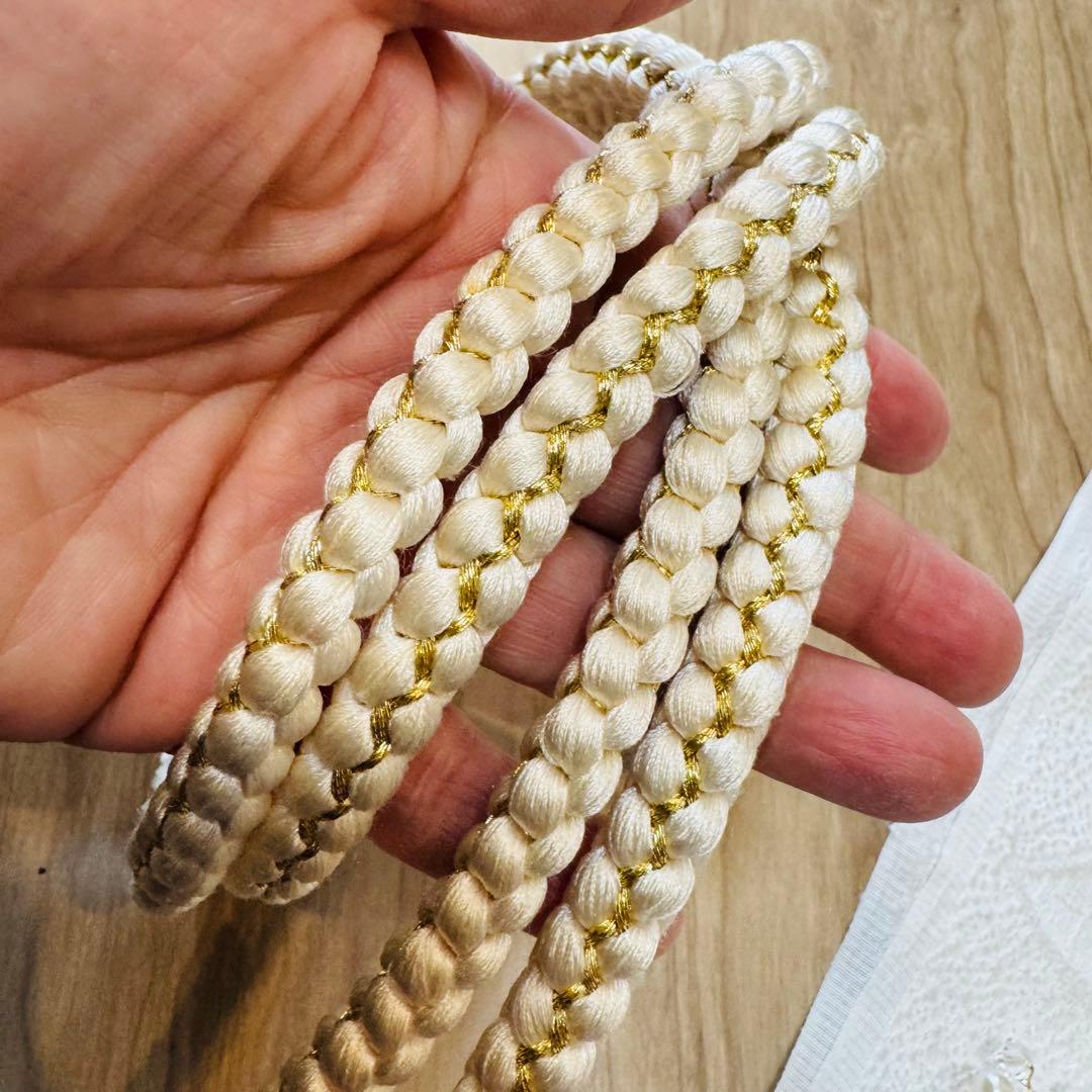 超美品　正絹　振袖用　帯揚げ　帯締め　帯飾り　4点セット　金　ホワイト　パール