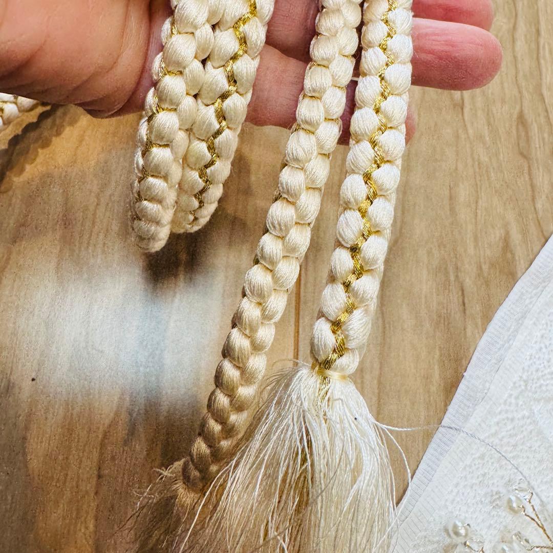 超美品　正絹　振袖用　帯揚げ　帯締め　帯飾り　4点セット　金　ホワイト　パール