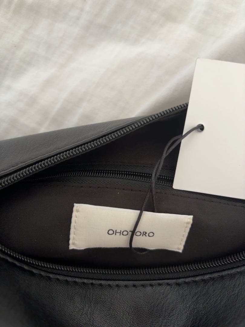 バッグ OHOTORO waning moon leather bag