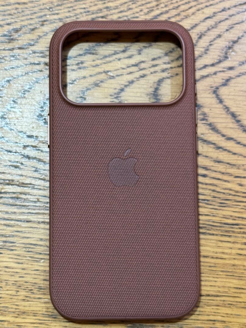 Apple純正 iPhone17 Pro TechWovenケース　シエナ