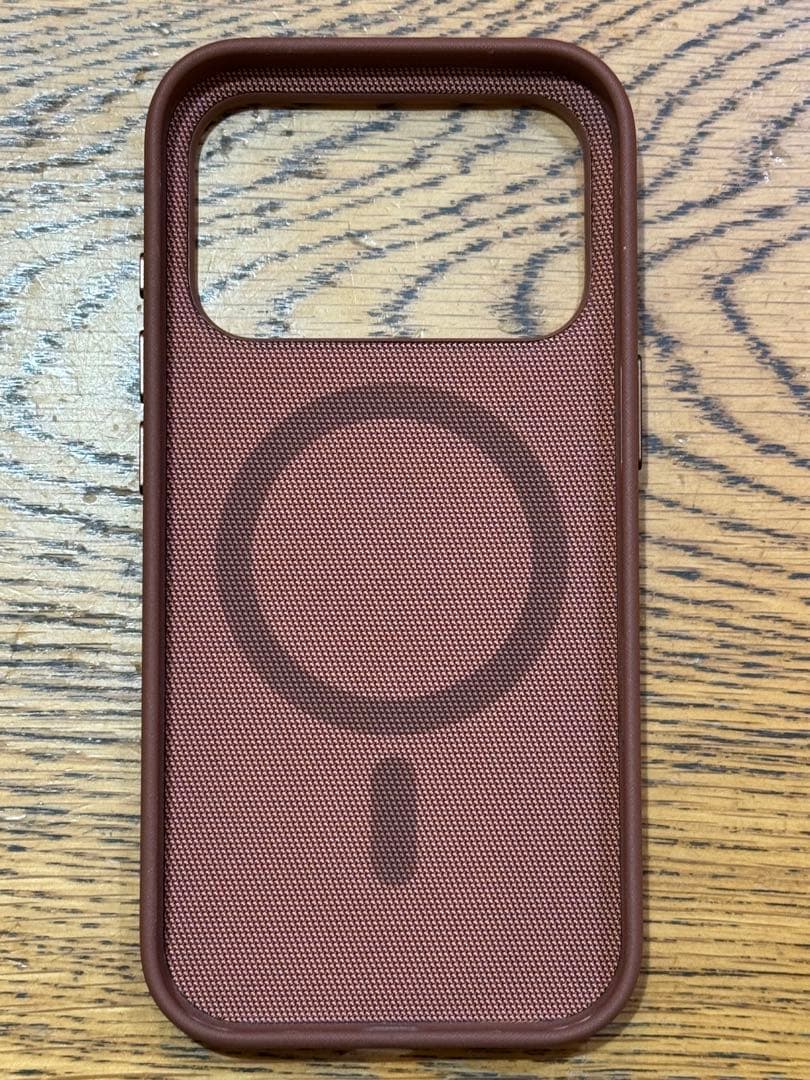 Apple純正 iPhone17 Pro TechWovenケース　シエナ