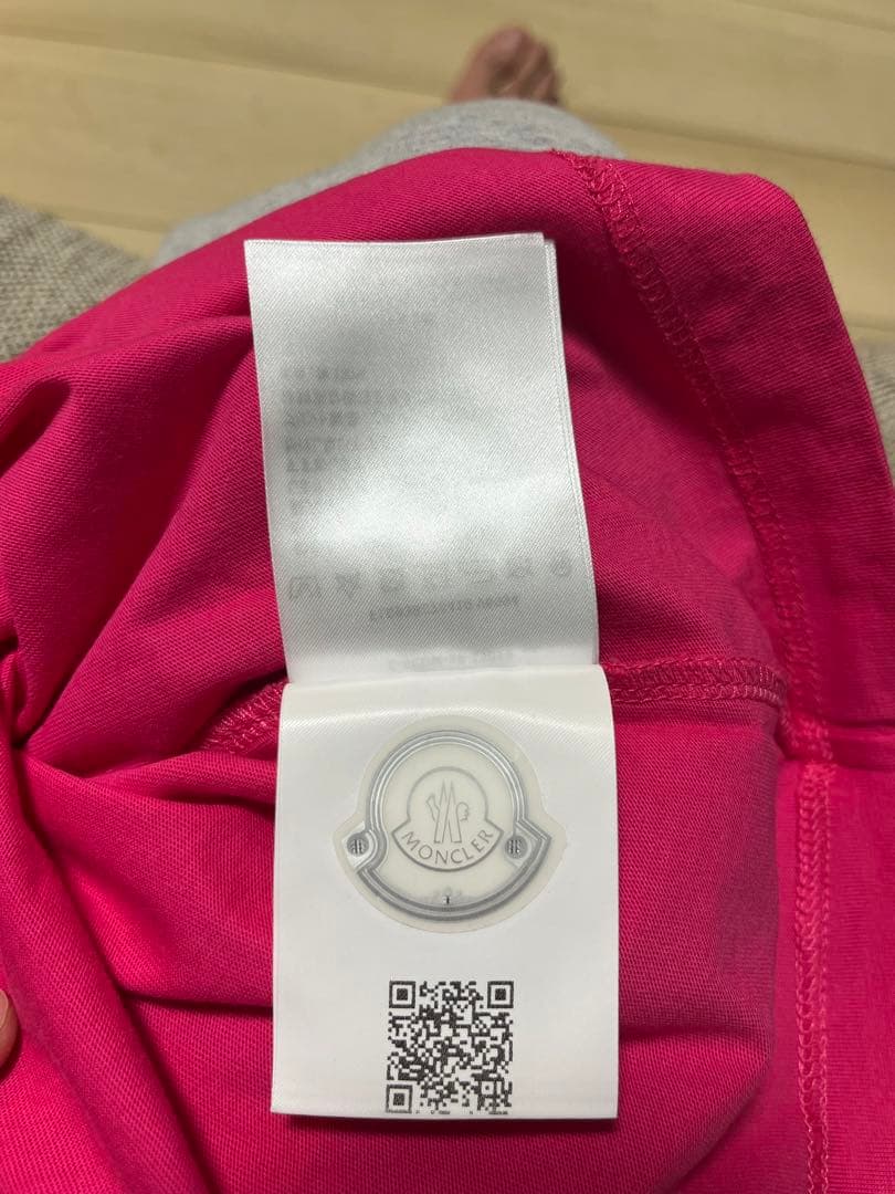 正規・美品！モンクレール・tシャツ