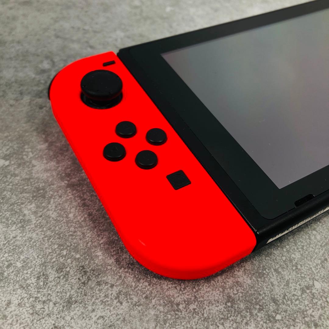 【美品】 Nintendo Switch 本体 ネオンレッド・ブルー11-163