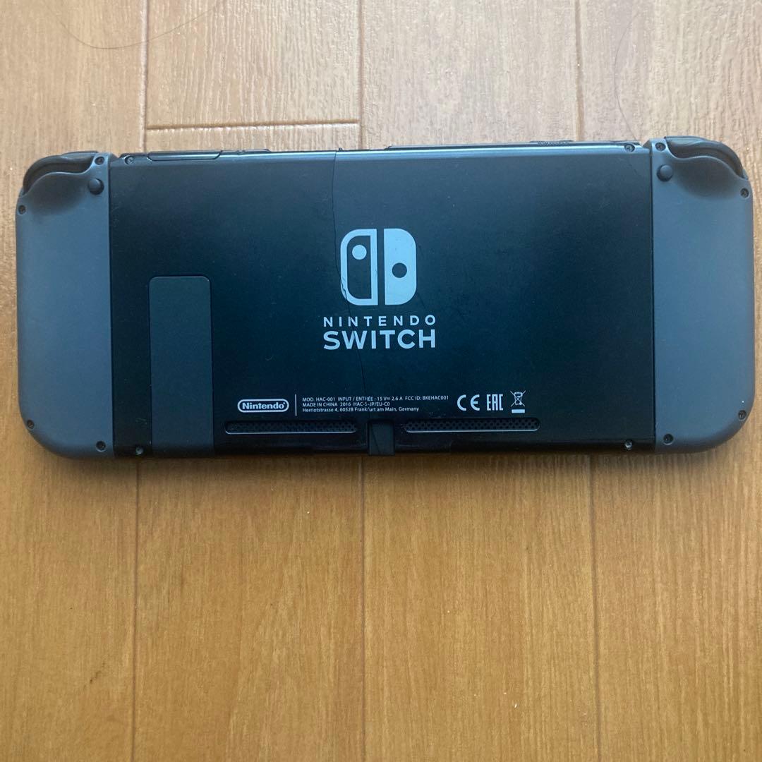 Nintendo Switch 本体 クラックあり