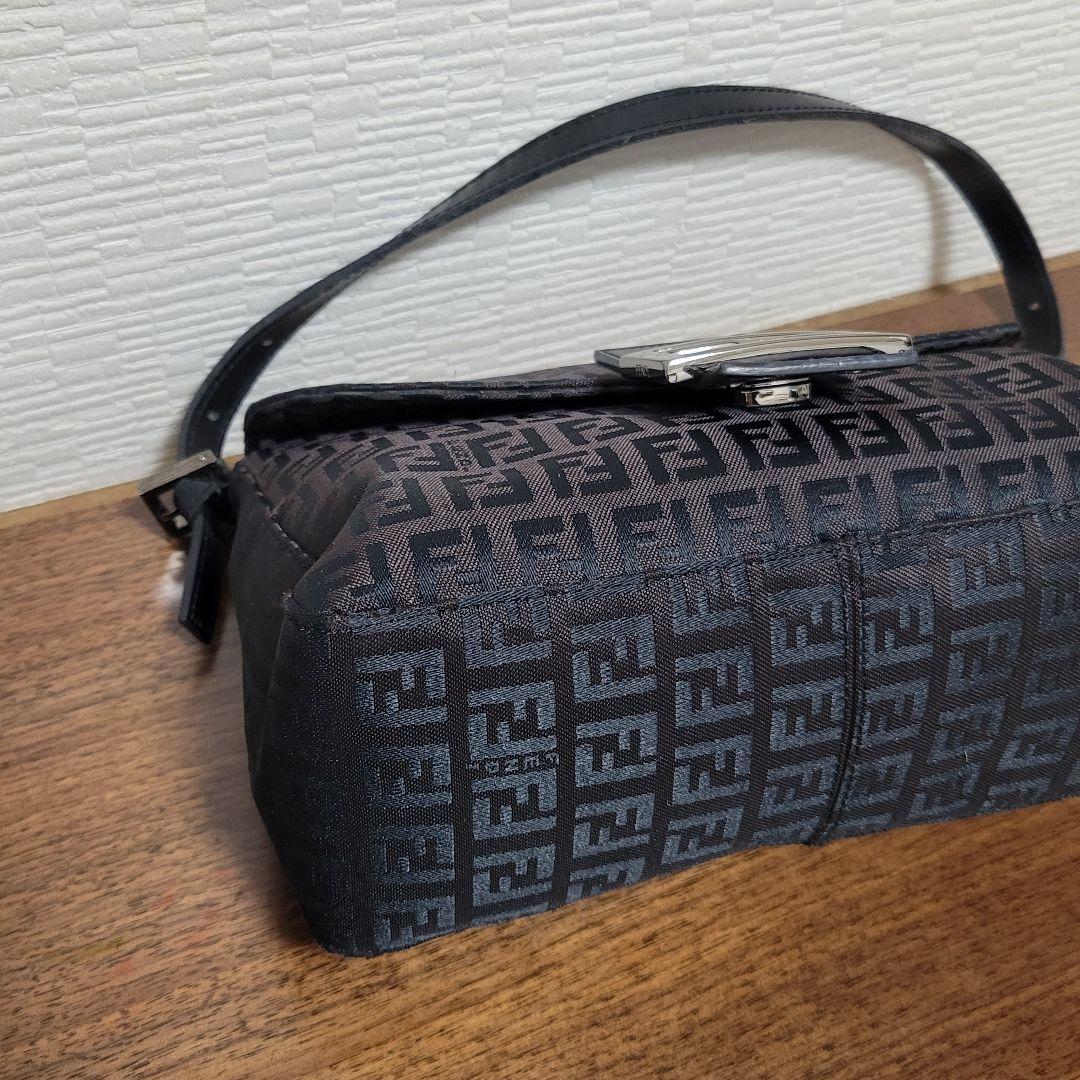 FENDI フェンディ マンマバケット キャンバス　ズッキーノ　ブラック