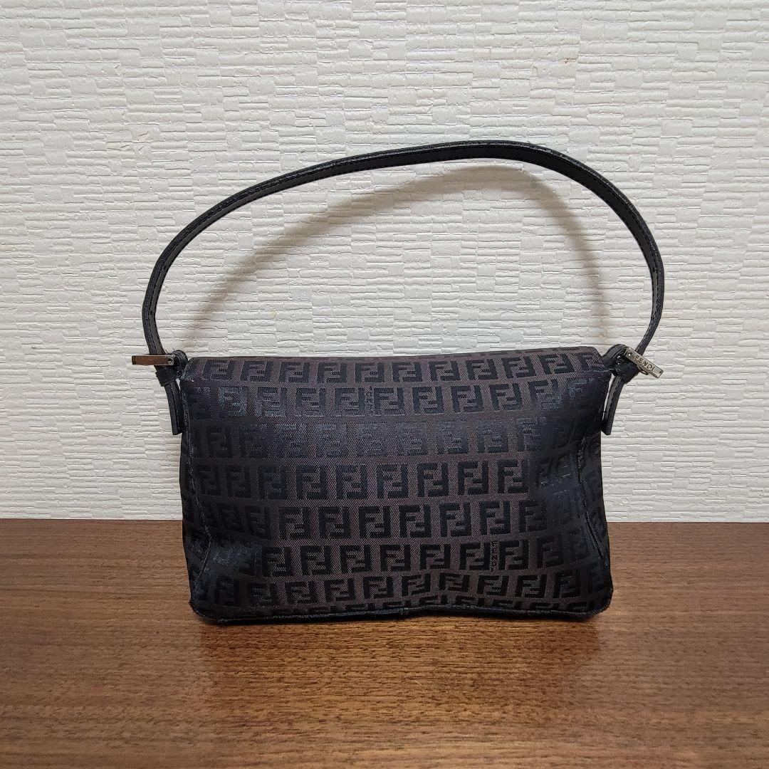 FENDI フェンディ マンマバケット キャンバス　ズッキーノ　ブラック