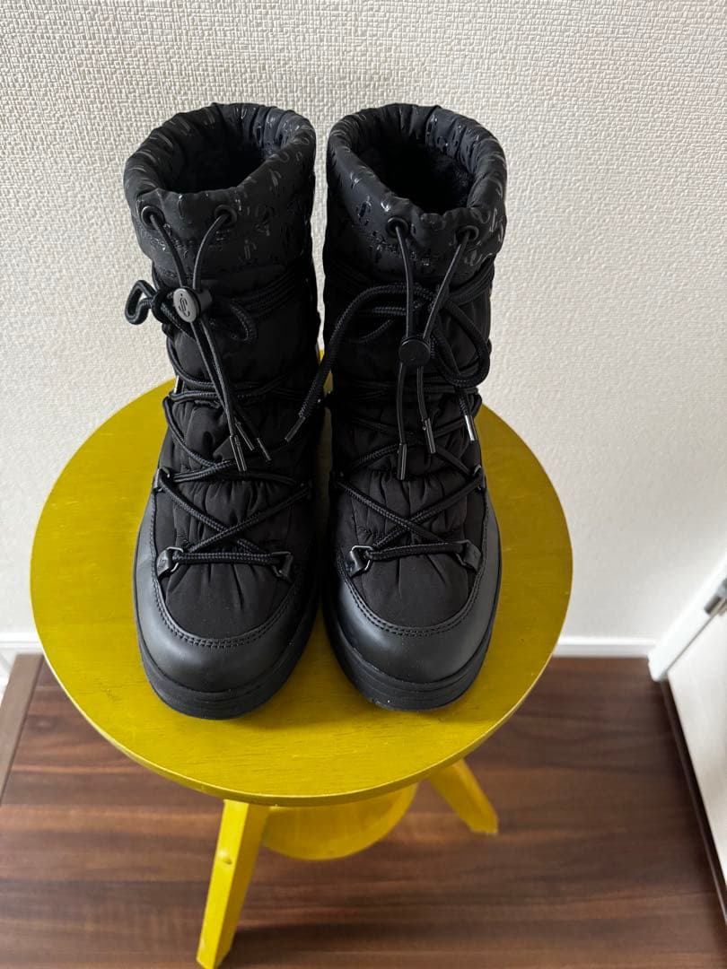 ★Jimmy Chooジミーチュー防水フリースライニングスノーブーツ(女性用)★