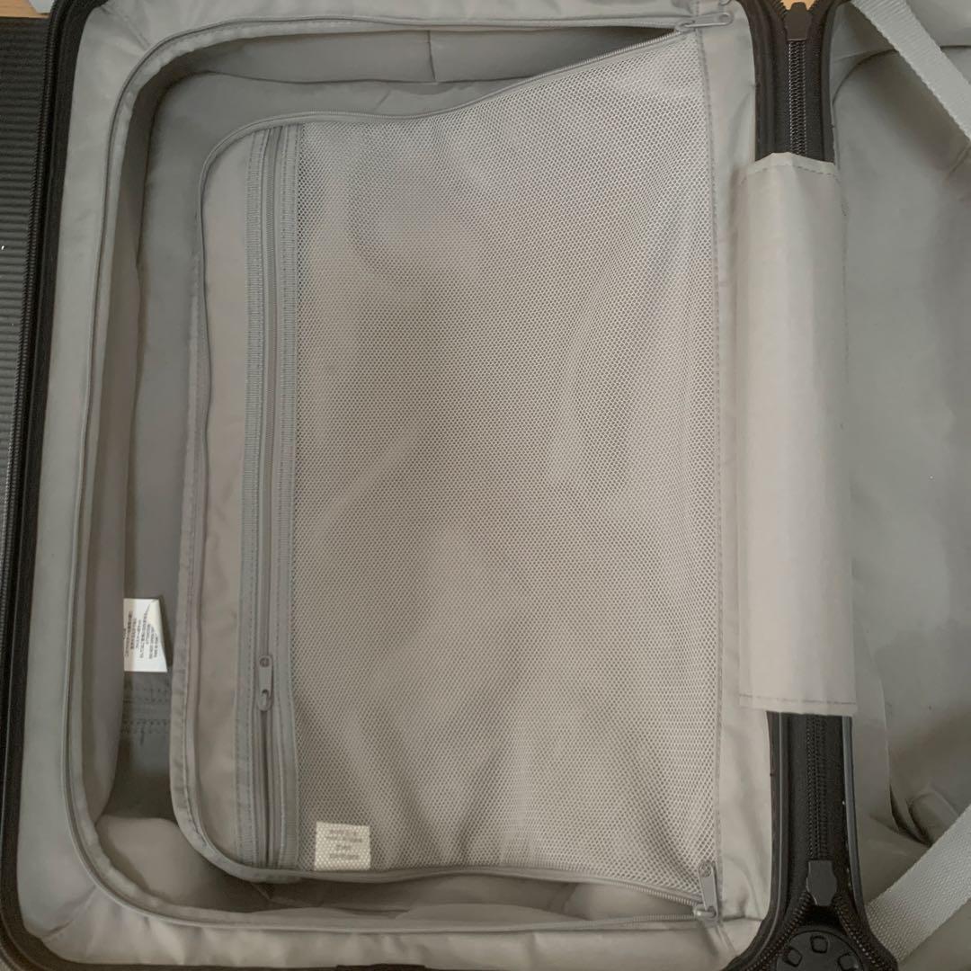 無印良品　4輪キャリーケース ベージュ　35L