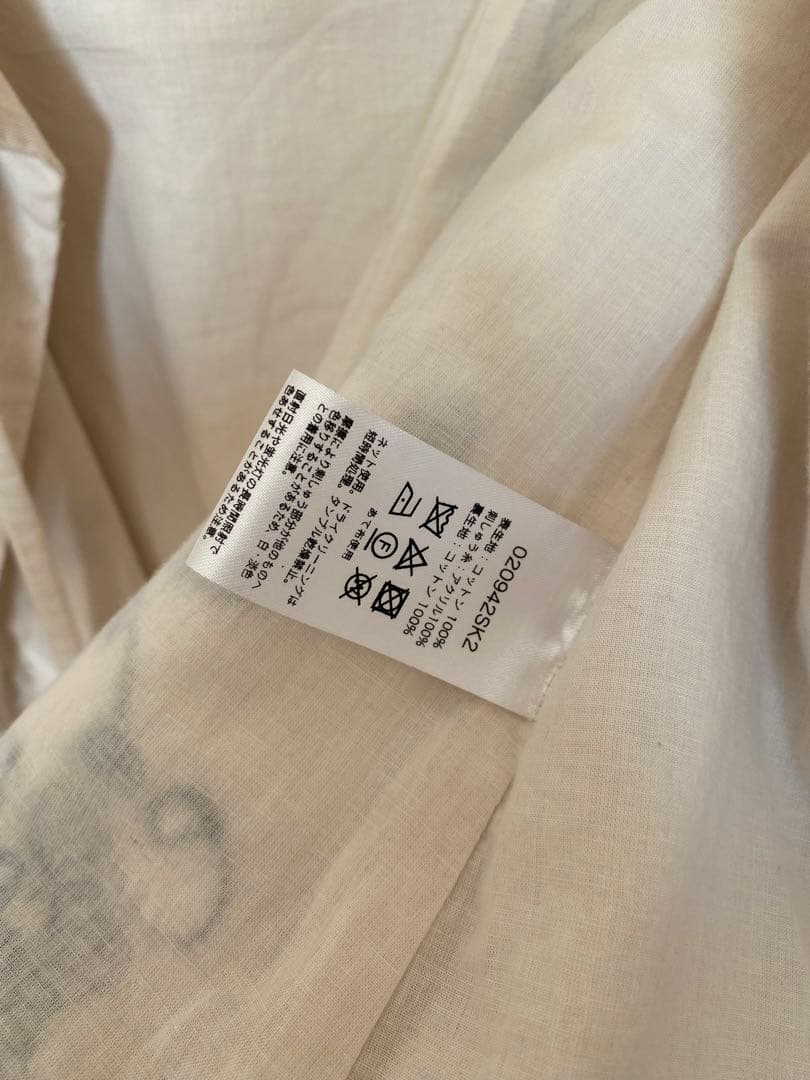 【値下げ交渉可】saramallika 刺繍ベスト ベージュ 青