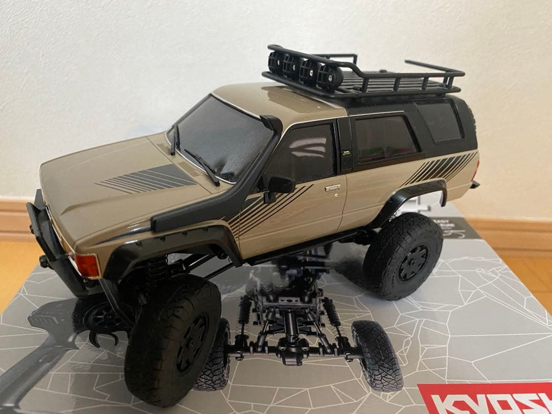 ミニッツ4X4 トヨタ4ランナー　（ハイラックスサーフ）