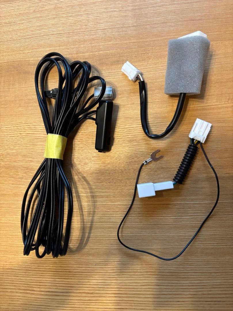 トヨタ　ハイエース　純正ナビ　新車外し　ダークプライムSより取り外し　今だけ価格