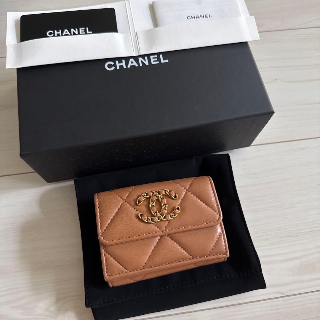 チョコマカロン様CHANEL 三つ折り財布