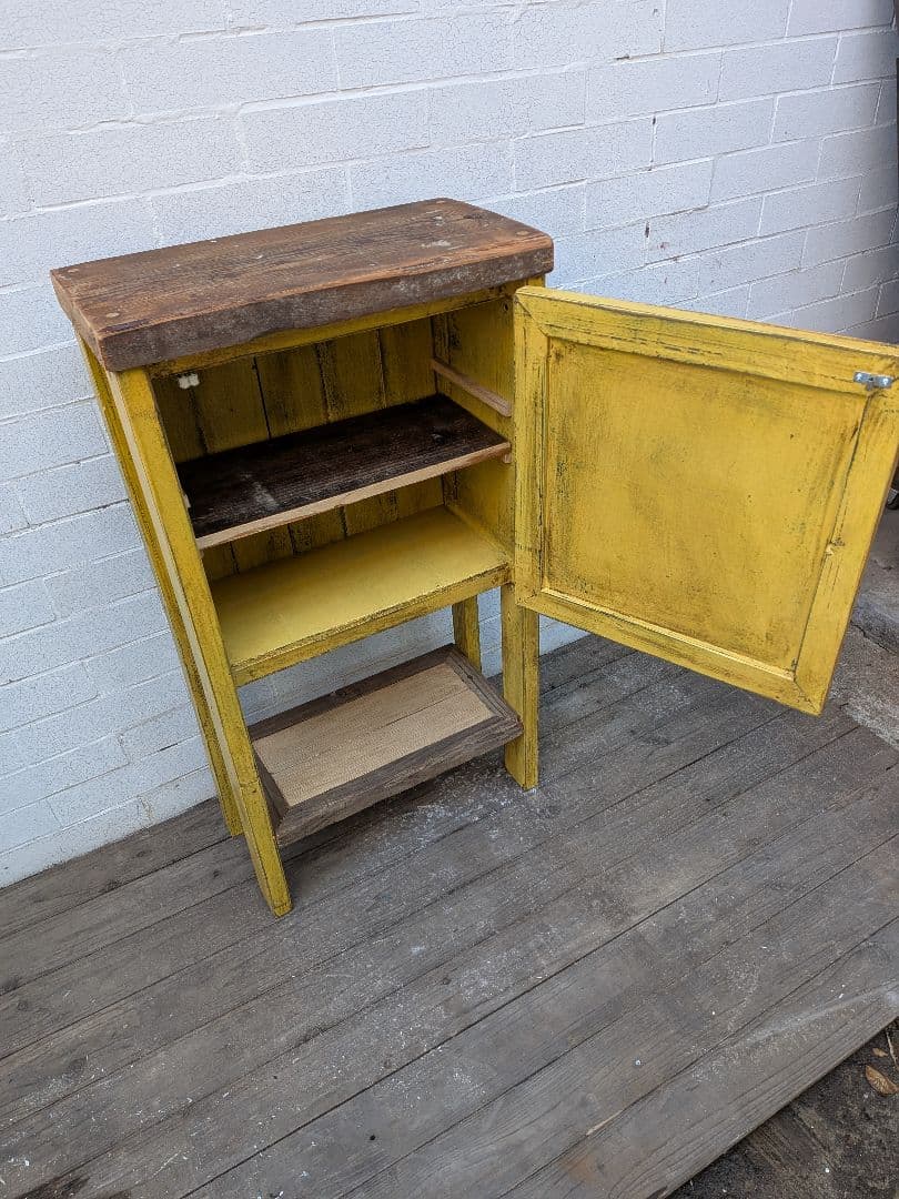 Y　古材かざり棚