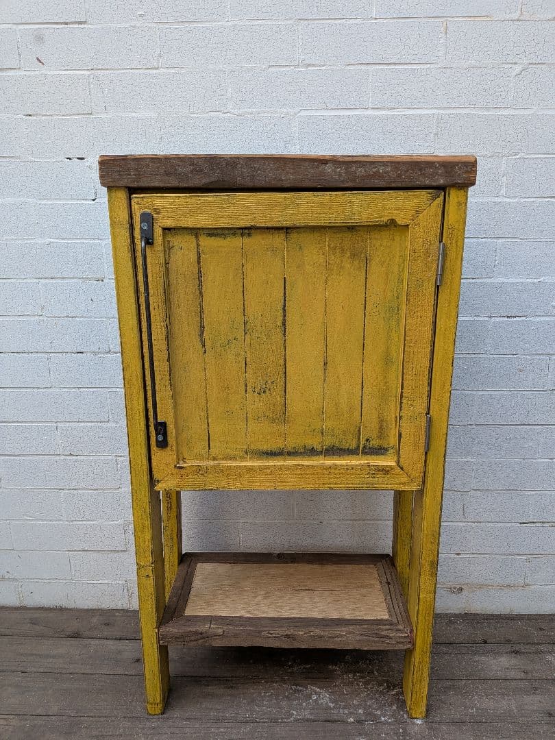 Y　古材かざり棚