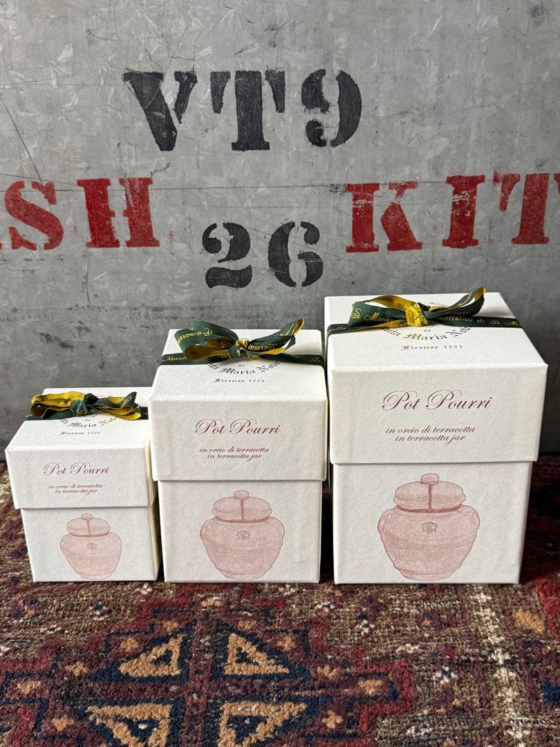 サンタマリアノヴェッラ　　テラコッタ