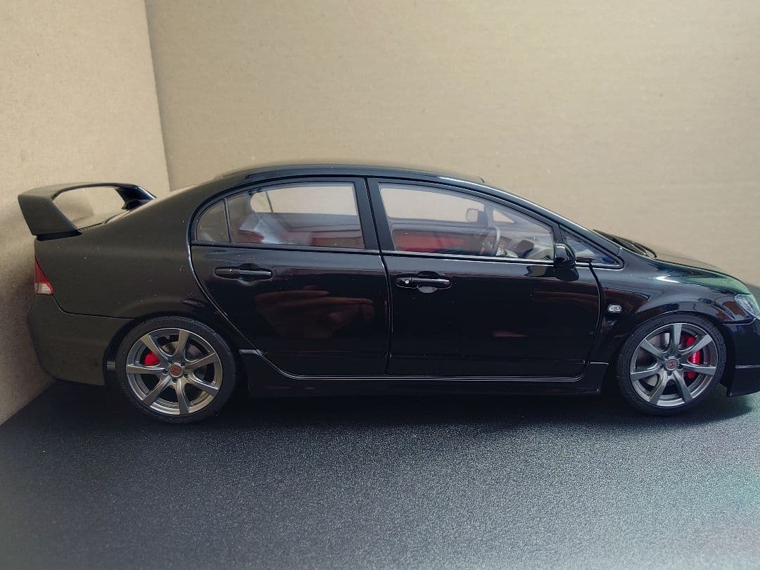 モーターヘリックス　1/18　シビックタイプR　FD2