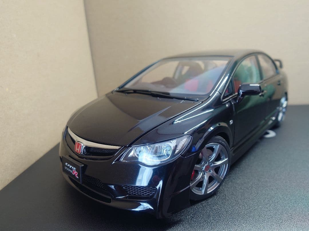 モーターヘリックス　1/18　シビックタイプR　FD2