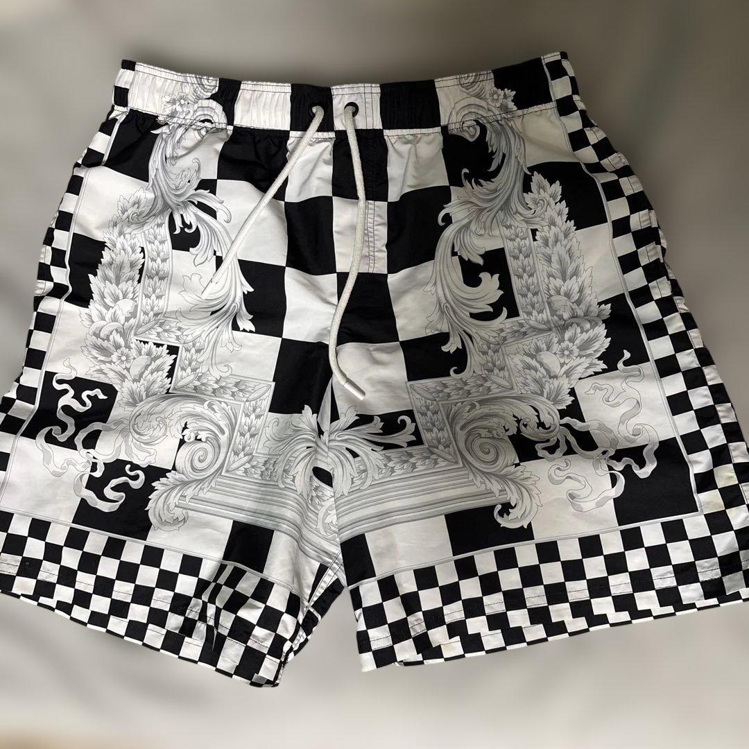 Versace ハーフパンツ　りょうすけ