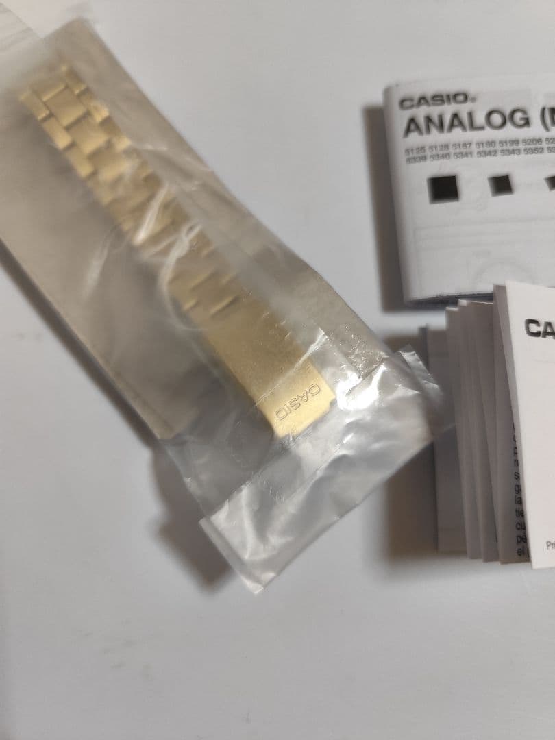 ✨美品・未使用✨CASIO LTP-V007G-9B ゴールド 腕時計