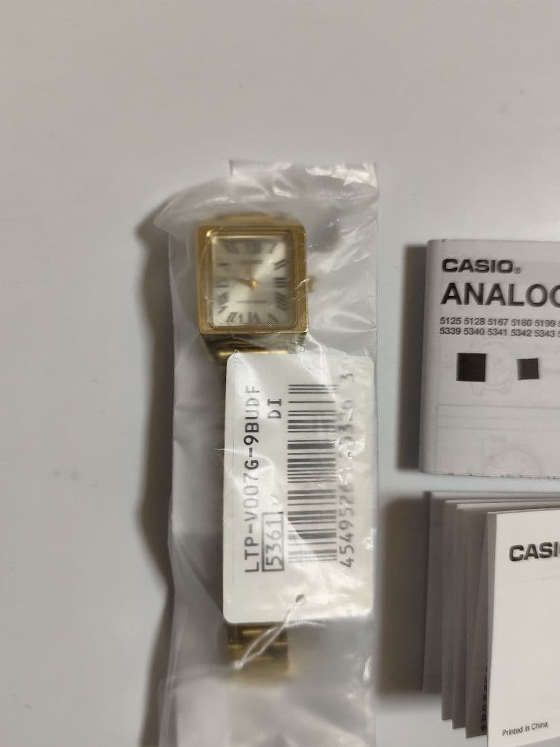 ✨美品・未使用✨CASIO LTP-V007G-9B ゴールド 腕時計