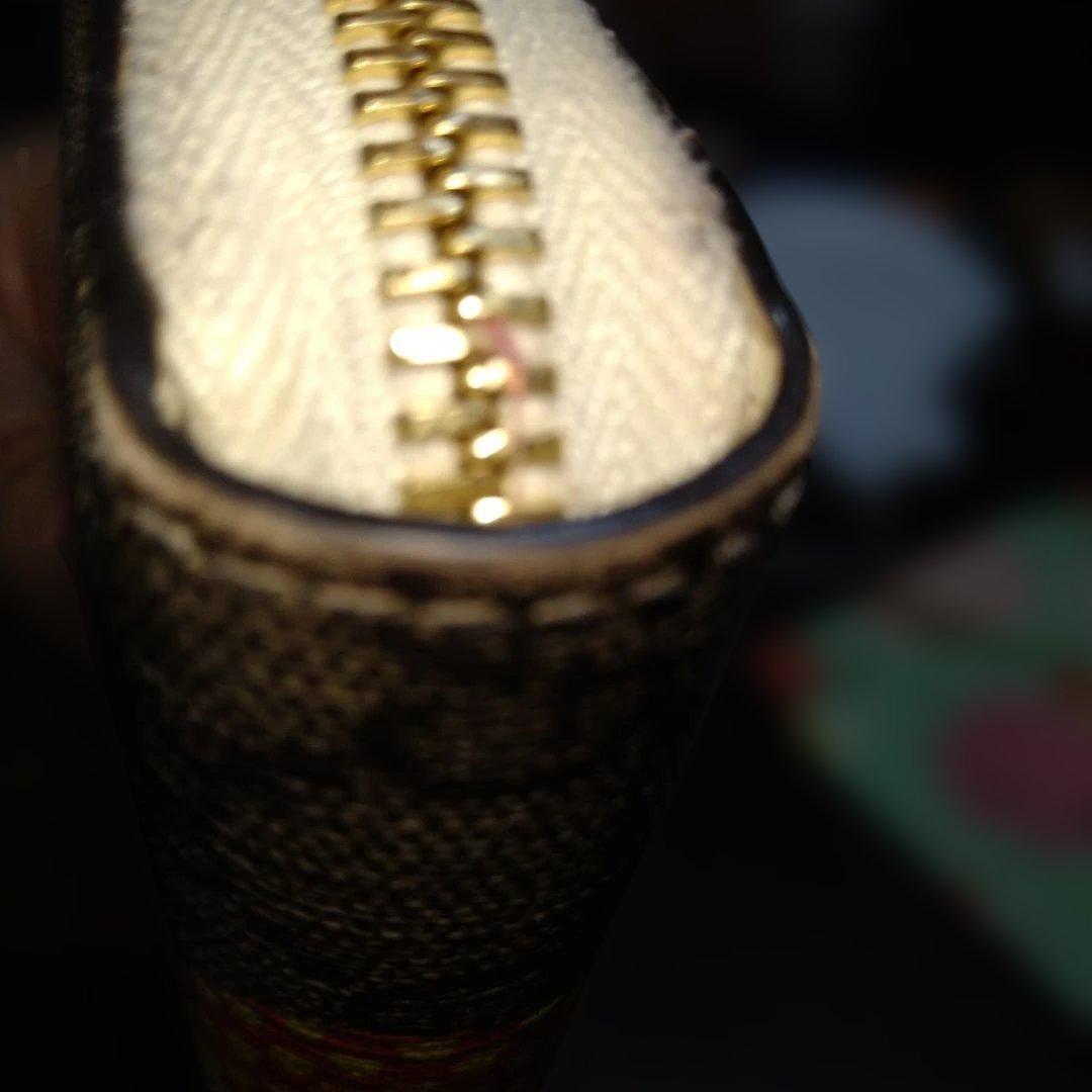 GUCCI フルーツ柄 長財布