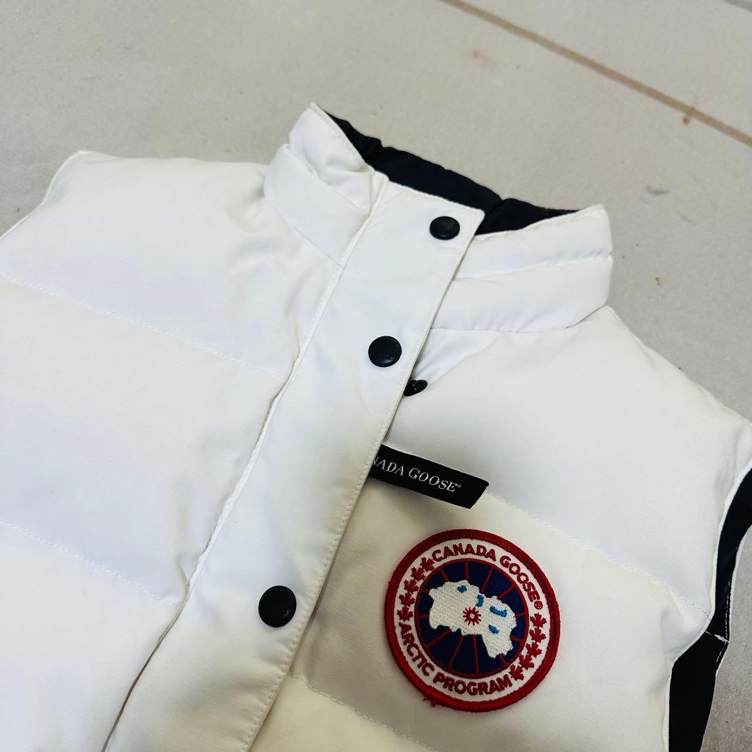 ★ ★カナダグース フリースタイル ベスト 白 S