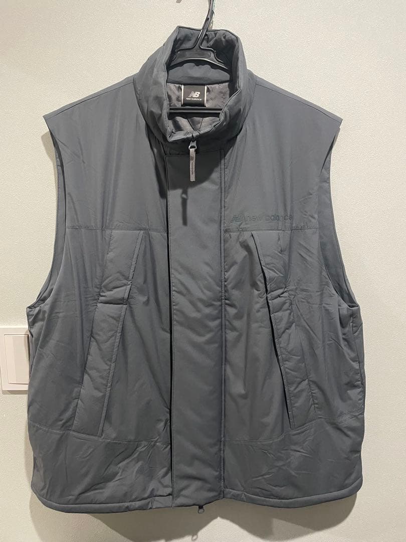 ニューバランス MET24 Padded Vest ダウンベスト