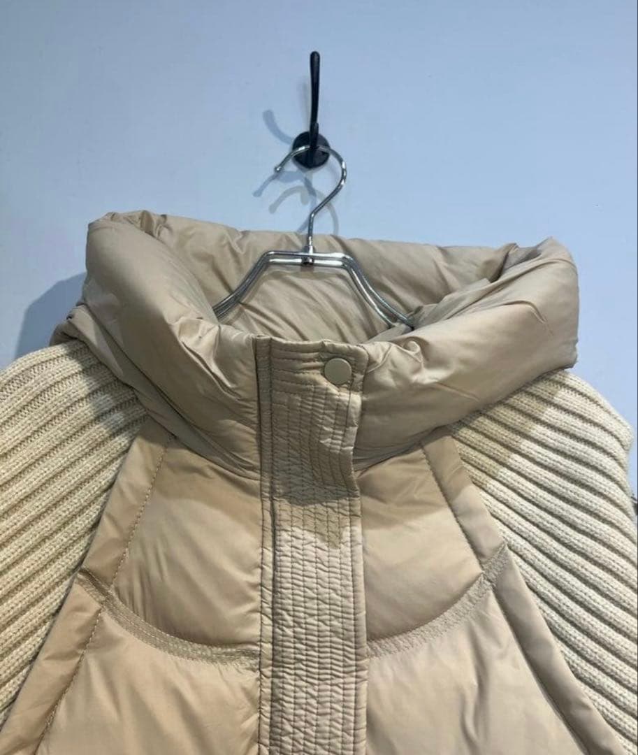 値下げ！新品未使用！フード付きニットドッキング ダウンベスト ベージュ