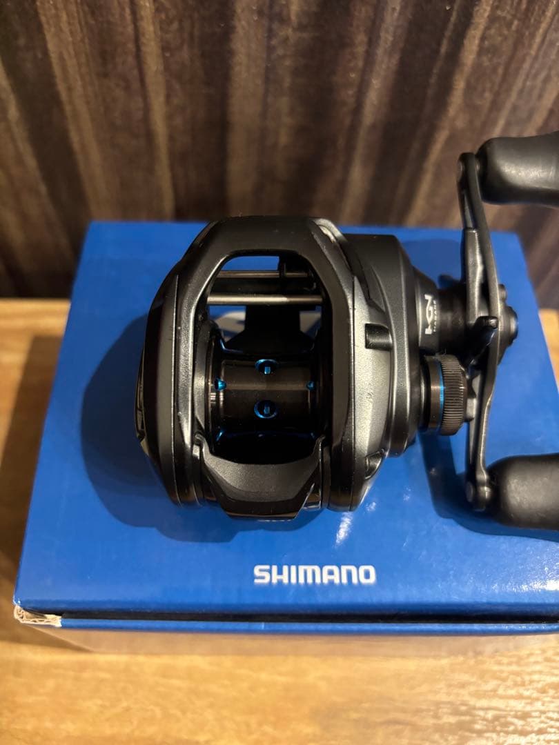 SHIMANO SLX MGL 70 ベイトリール