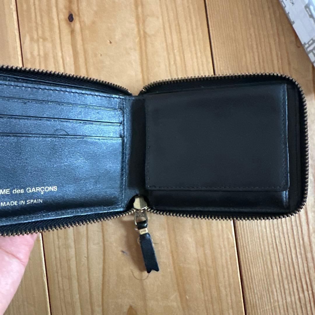 COMME des GARÇONSコムデギャルソン　二つ折り財布ブラック