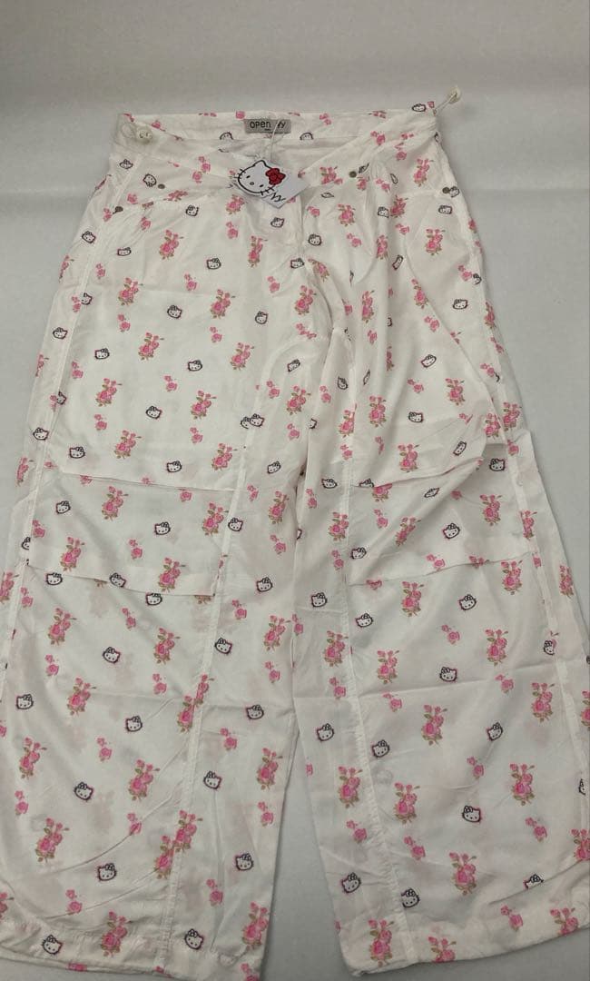 open yy ハローキティ柄 ワイドパンツ
