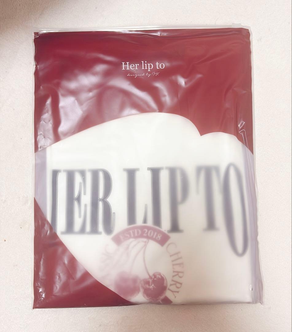 トップス Herlipto Classic Cherry Tee