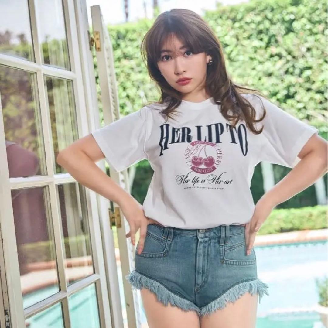 トップス Herlipto Classic Cherry Tee