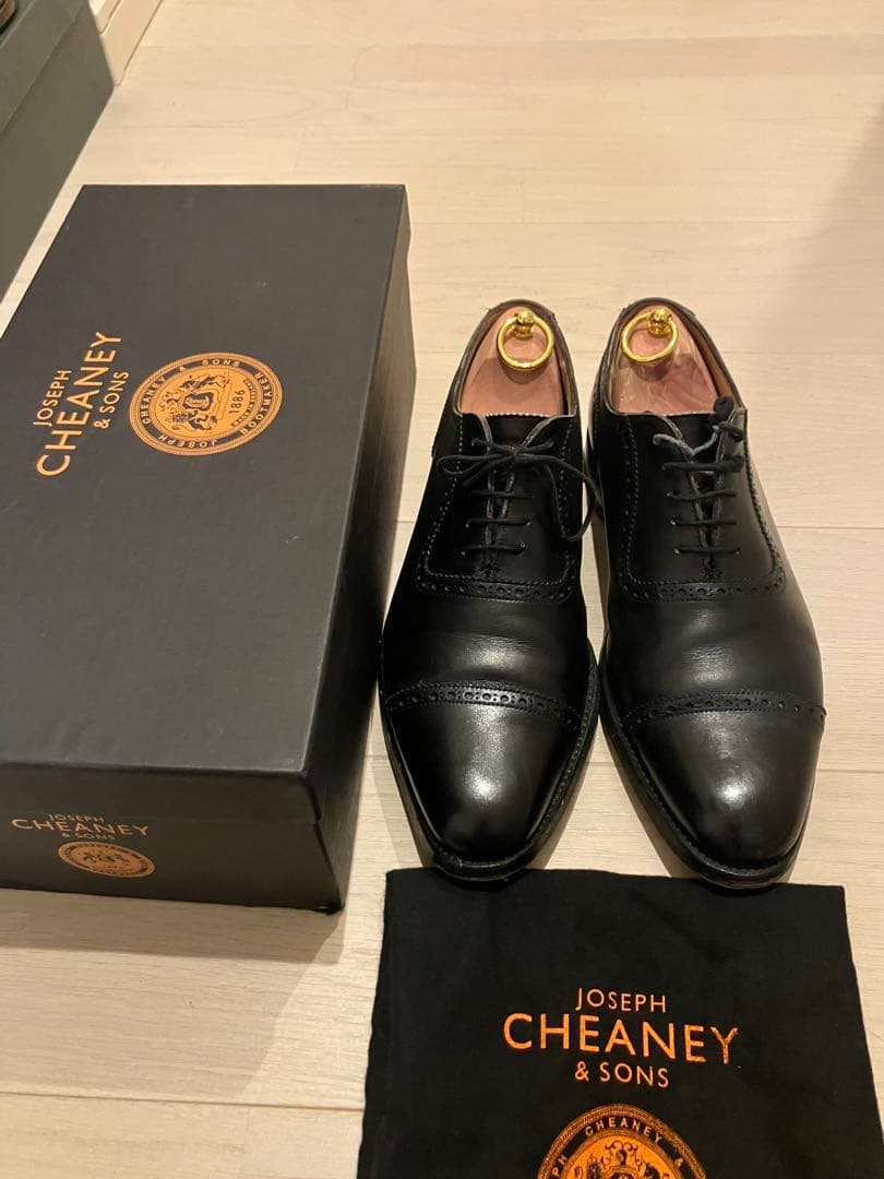 ジョセフチーニー　　フェンチャーチ　UK8.5 27cm