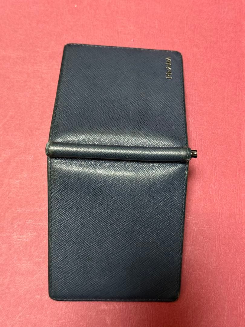 PRADA マネークリップ付き2つ折り財布 サフィアーノレザー