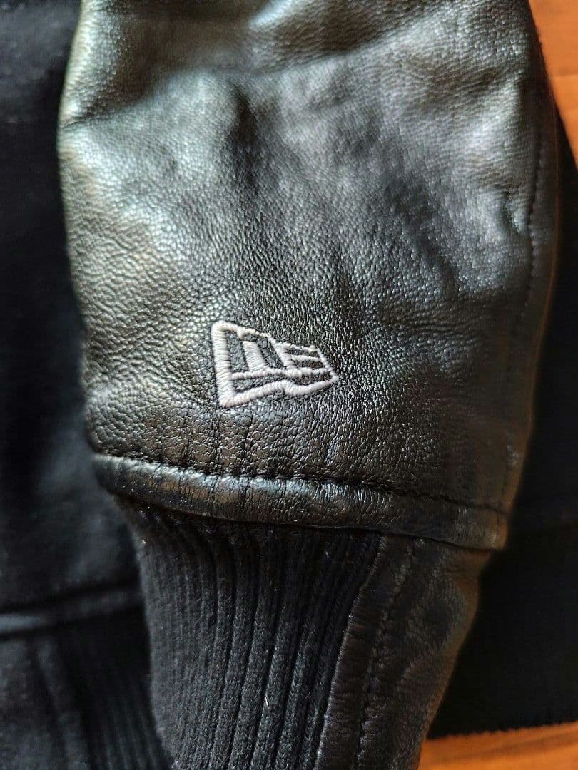NEWERA バーシティジャケット M 黒 刺繍 山羊革 スタジャン